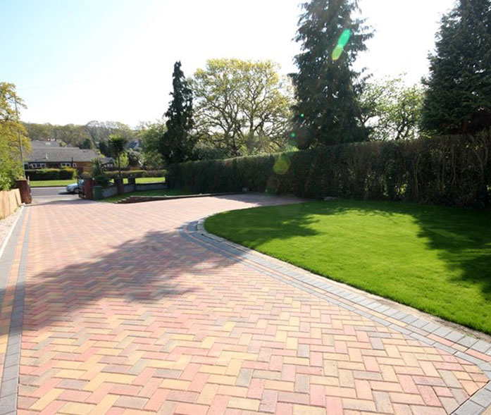 'Block paving in Broadstone'.